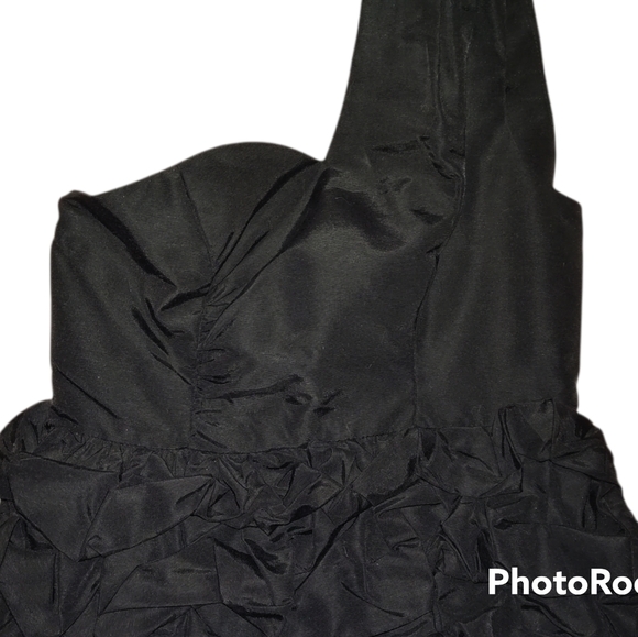 ❤️ Little Black Dress - Picture 8 of 8